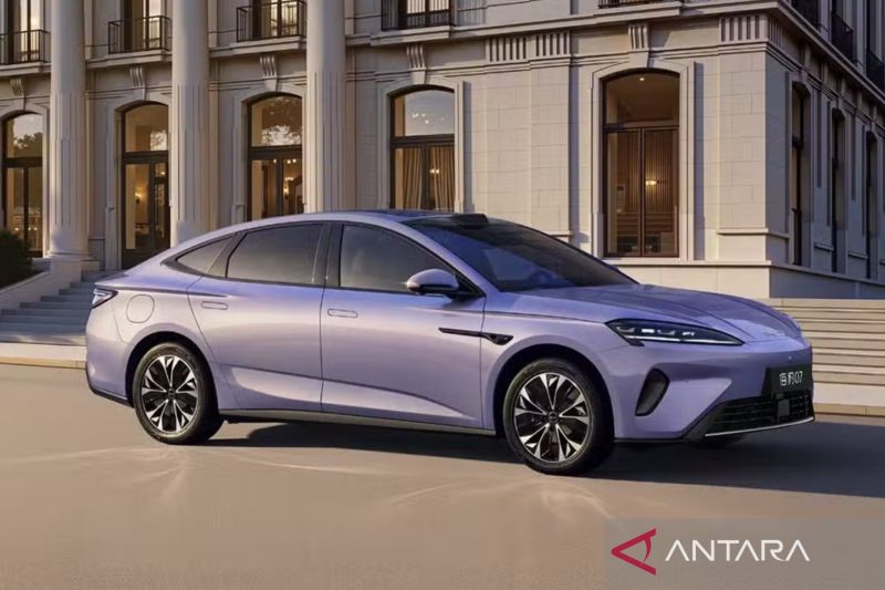 byd-luncurkan-seal-07-ev-dengan-blade-battery-generasi-kedua