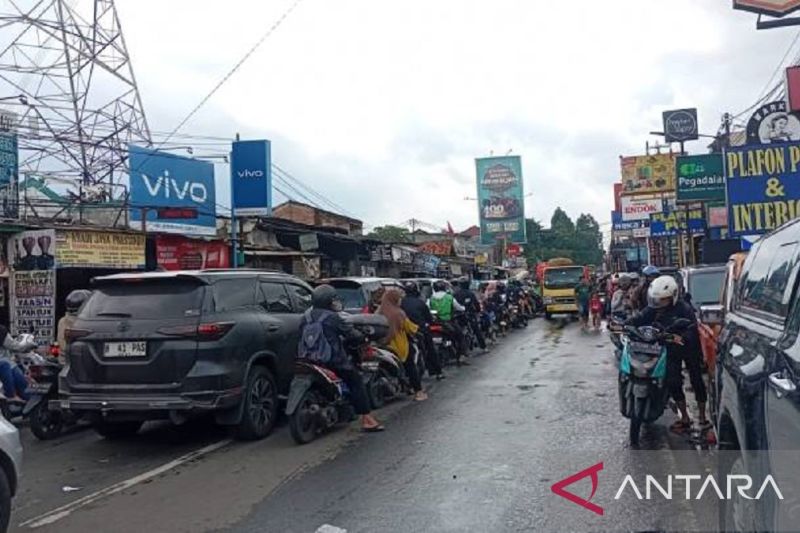 brt-koridor-ciledug-tangcity-belum-beroperasi-penuh-imbas-banjir