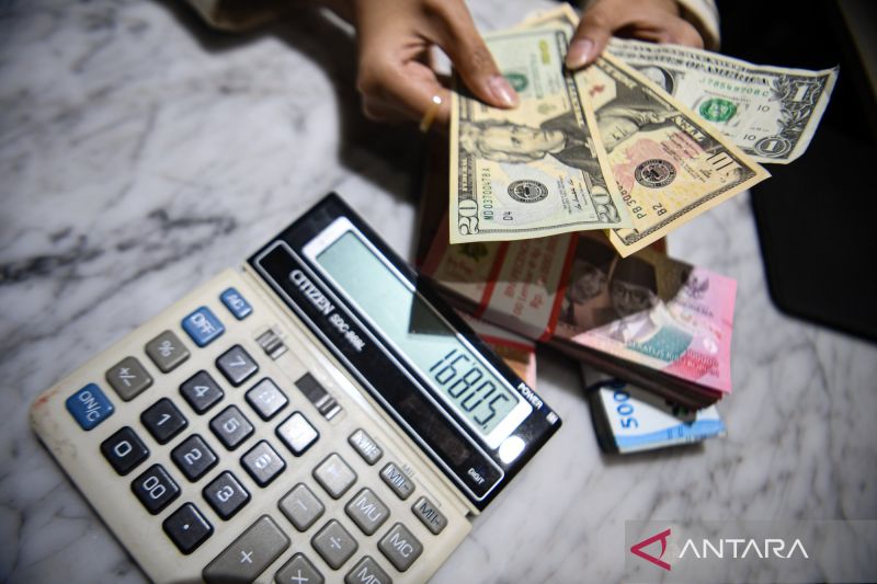 rupiah-melemah-ke-rp16970-seiring-ketidakpastian-konflik-di-timteng