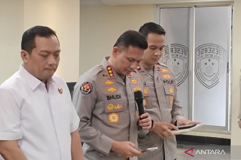 polda-metro-jaya-tahan-tersangka-dugaan-korupsi-di-kementan