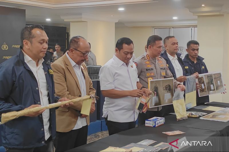 ini-cara-tersangka-pembunuhan-di-depok-kelabui-keluarga-korban