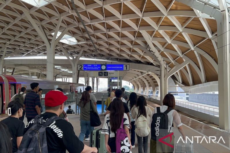 kcic-whoosh-kembali-beroperasi-62-perjalanan-mulai-14-maret