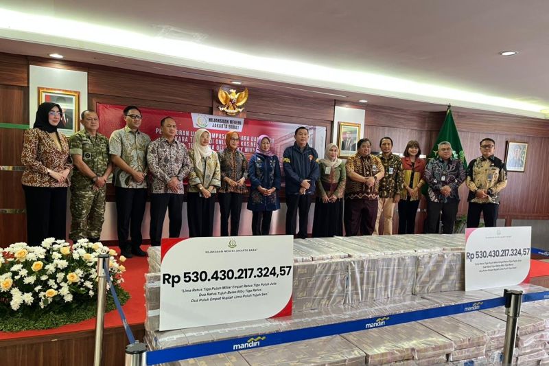 kejari-jakbar-setor-rp530-miliar-rampasan-judi-online-ke-kas-negara