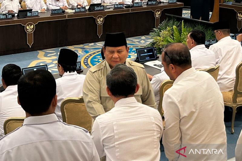 krisis-global-prabowo-dorong-penghematan-bbm-dan-pertimbangkan-wfh