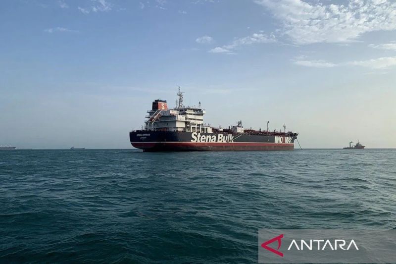 Kapal tanker pengangkut LNG diserang di Teluk Oman