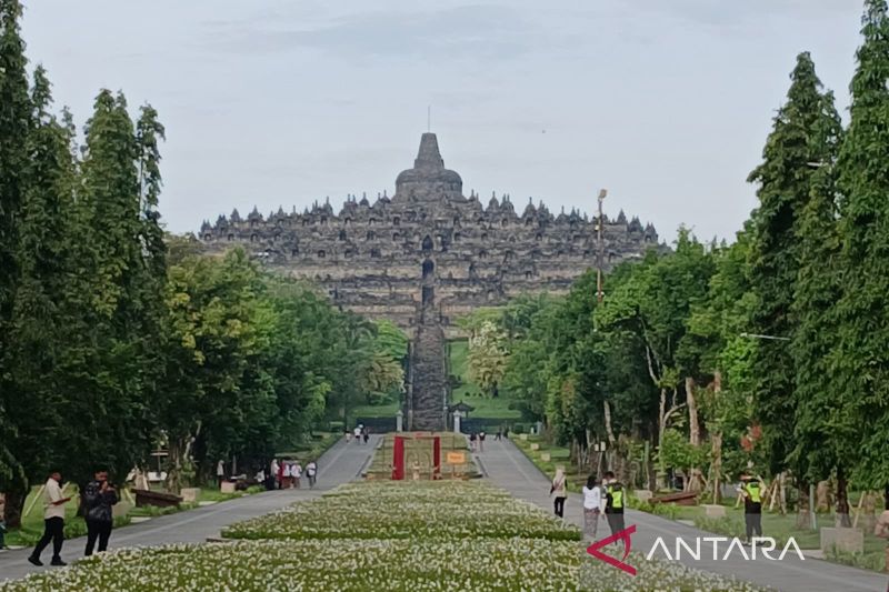 pengunjung-candi-borobudur-ditargetkan-83000-orang-saat-libur-lebaran