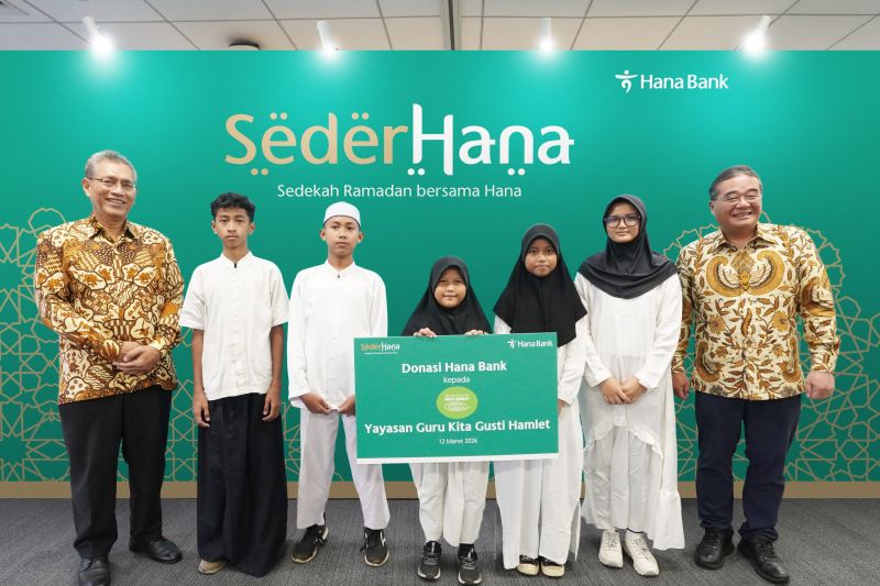 hana-bank-salurkan-donasi-bagi-anak-yatim-dan-duafa-saat-ramadhan