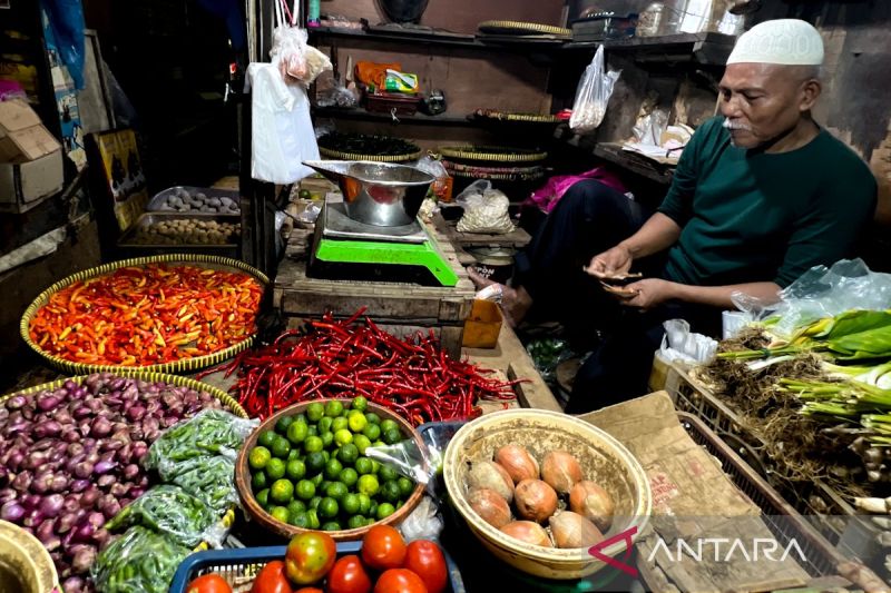 pihps-harga-cabai-rawit-rp84550kg-daging-ayam-rp41950kg