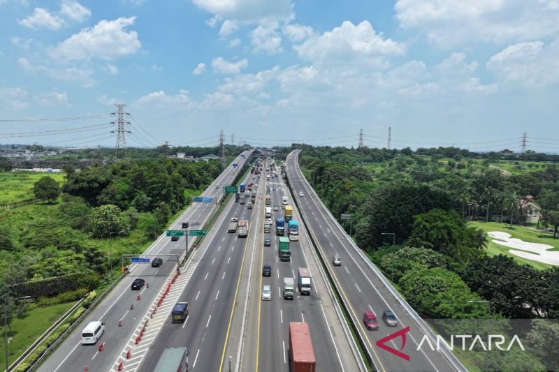 28040-kendaraan-tinggalkan-jakarta-via-mbz-hingga-h-9-lebaran