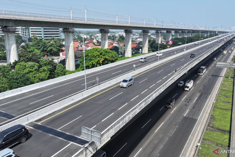 39085-kendaraan-tinggalkan-jakarta-via-mbz-h-8-idul-fitri