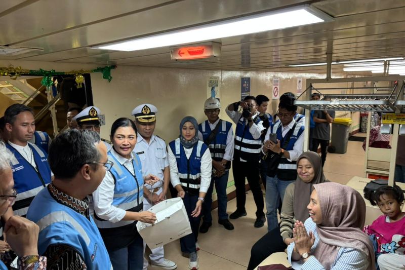 pelni-prediksi-puncak-arus-mudik-terjadi-pada-18-maret-2026