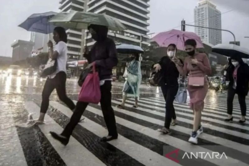 Warga DKI juga diingatkan potensi hujan saat Idul Fitri