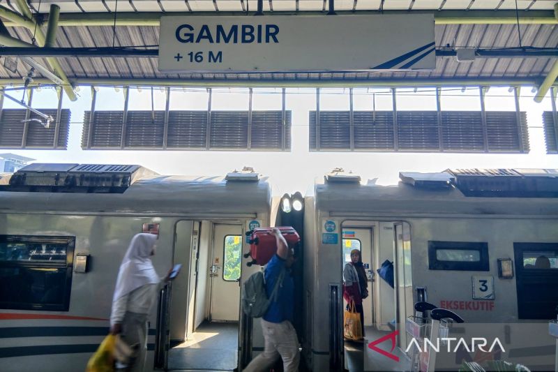 kai-daop-1-masih-sediakan-63-ribu-tiket-program-diskon-per-h-6-lebaran