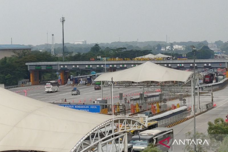 h-6-lebaran-23-ribu-kendaraan-lintasi-gt-cikampek-utama-dari-arah-dki