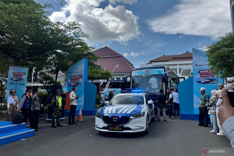 bio-farma-berangkatkan-825-orang-dalam-mudik-gratis-bersama-bumn-2026