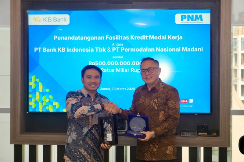 kb-bank-beri-pembiayaan-rp500-m-ke-pnm-dukung-akses-modal-usaha-mikro