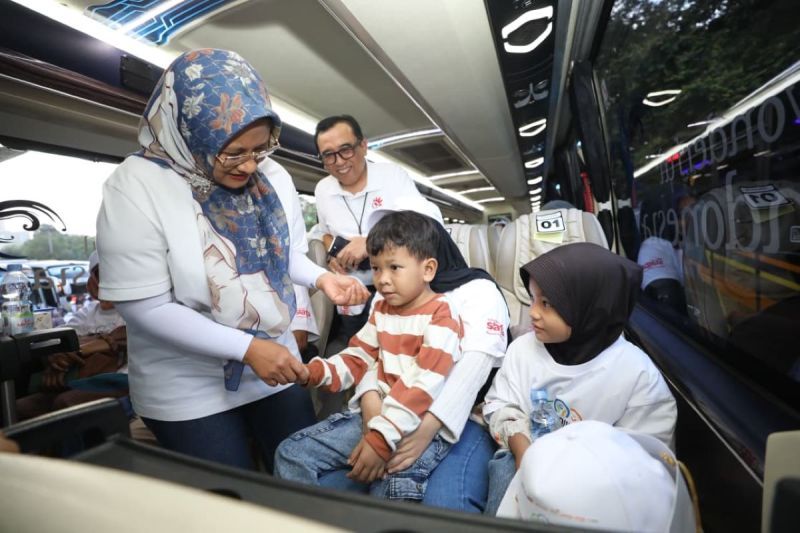 telkomgroup-berangkatkan-1924-pemudik-gunakan-27-bus-dan-3-kapal