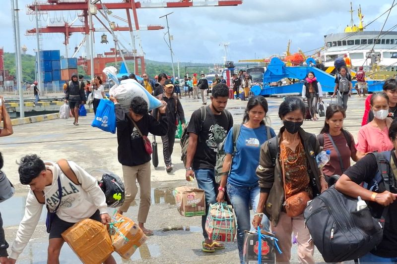 6.284 pemudik melintasi Pelabuhan Tenau Kupang hingga H-4 Idul Fitri 1447 H