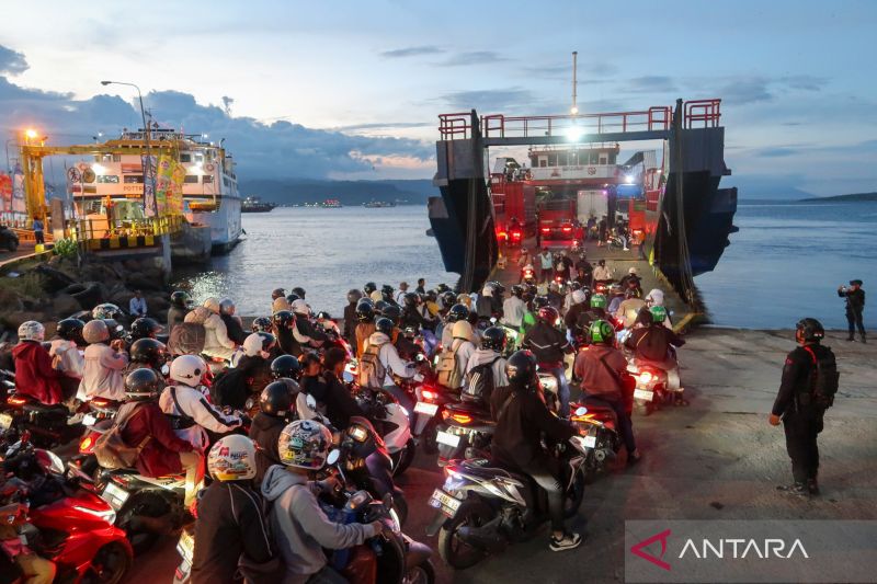 menteri-pu-dan-menhub-akan-bahas-soal-antrean-arus-mudik-di-gilimanuk