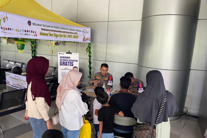 Polda-Sulteng berikan pemeriksaan kesehatan gratis bagi pemudik