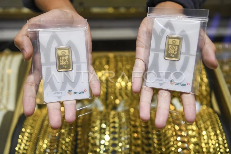 Selasa pagi harga emas Antam naik Rp25.000 menjadi Rp2,789 juta/gr