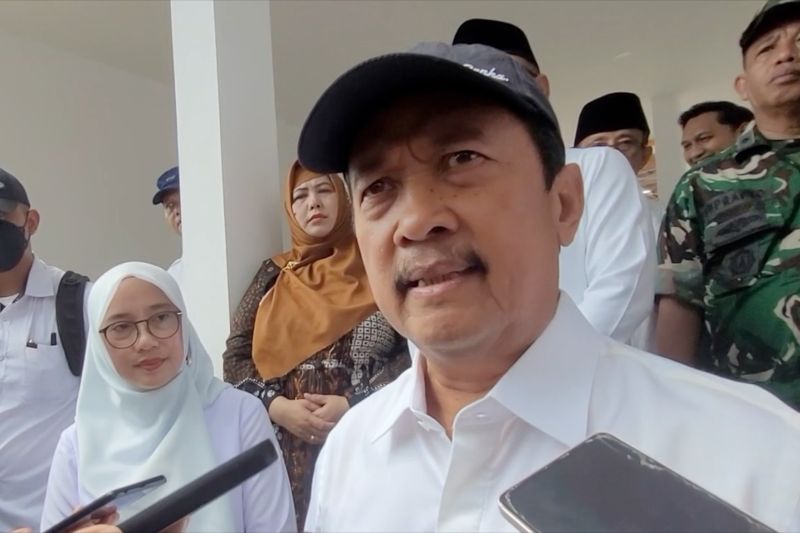 menteri-kp-apresiasi-kampung-nelayan-merah-putih-lateng-banyuwangi