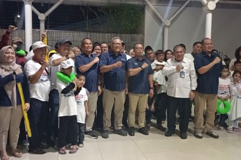 spjm-pelindo-lepas-ratusan-pemudik-dengan-12-bus-dari-makassar