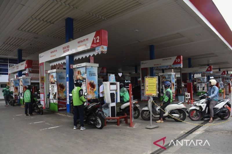 Harga solar dan Pertamax Turbo naik lagi