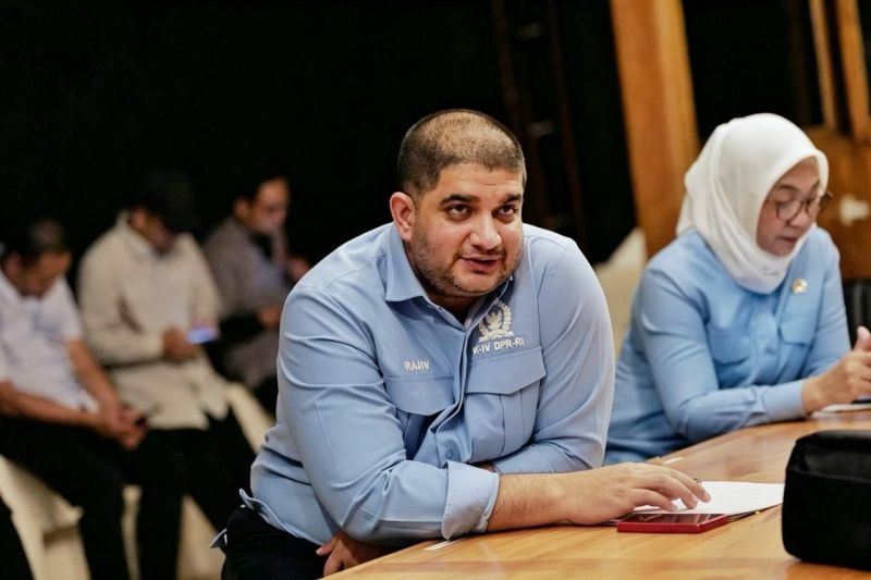 anggota-dpr-apresiasi-kinerja-mentan-stok-beras-tembus-5-juta-ton