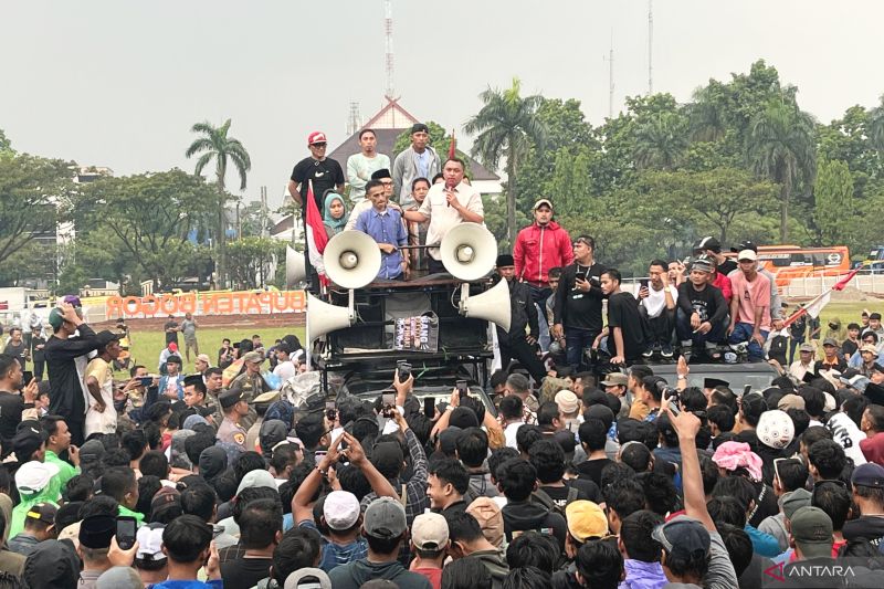 bupati-bogor-suarakan-nasib-warga-terdampak-penutupan-tambang