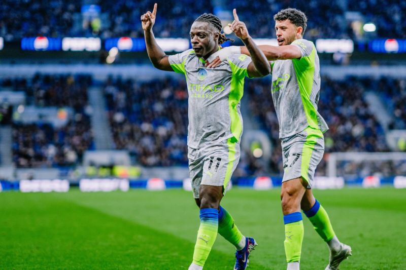 Manchester City gagal dekati Arsenal setelah imbang 3-3 lawan Everton