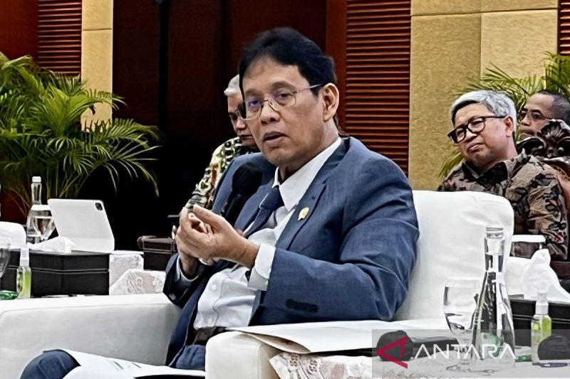 Menkeu: Pemerintah siapkan insentif mobil dan motor listrik