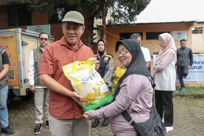 pemkot-bandung-pastikan-kualitas-beras-bantuan-lewati-pengecekan-ketat