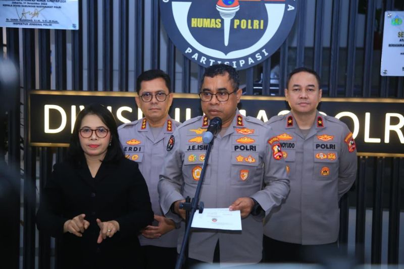 Polri menegaskan larangan personel "live streaming" saat bertugas