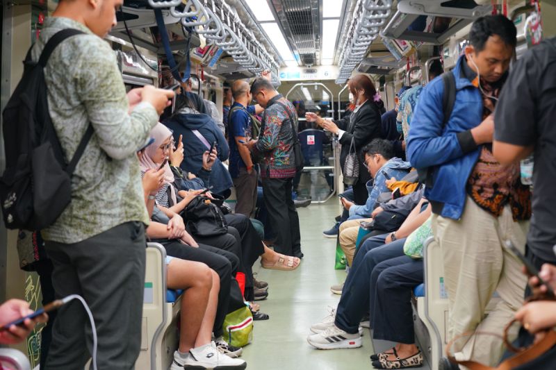 kai-catat-lrt-jabodebek-tembus-29-juta-pengguna-per-april