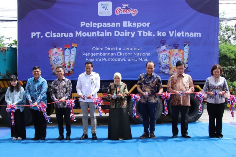 kemendag-lepas-ekspor-perdana-yogurt-ke-vietnam-senilai-rp113-miliar
