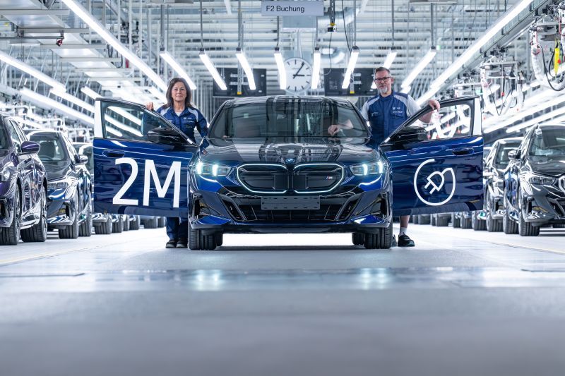 bmw-catat-sejarah-baru-di-industri-elektrifikasi