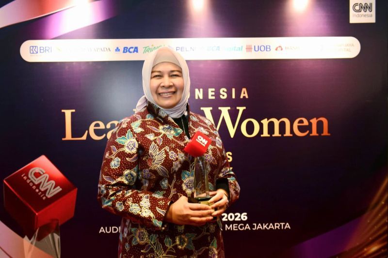 direktur-btn-hermita-raih-penghargaan-sebagai-pemimpin-inspiratif