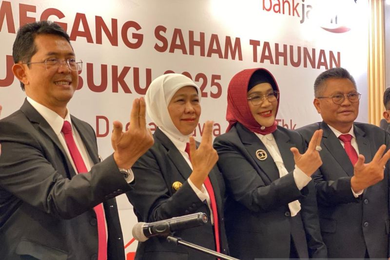 khofifah-bank-jatim-tunjukkan-fungsi-intermediasi-dengan-baik