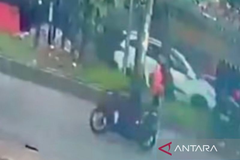 polisi-selidiki-pejalan-kaki-yang-jadi-korban-tabrak-lari-di-cikarang