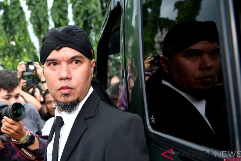 ahmad-dhani-laporkan-peretasan-akun-instagram-ke-polres-jaksel