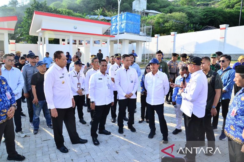 gubernur-menteri-kkp-nilai-pembangunan-knmp-gorontalo-berhasil