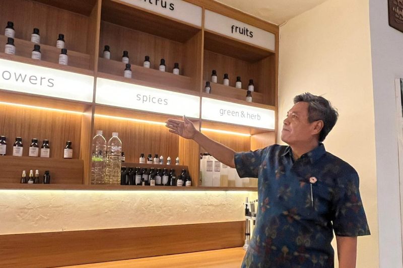 kemenperin-pacu-hilirisasi-minyak-atsiri-lewat-pengembangan-pff