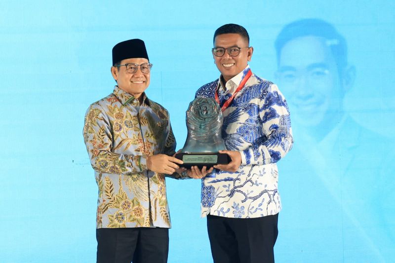 disnakertrans-apresiasi-gubernur-banten-atas-anugerah-paritrana-award