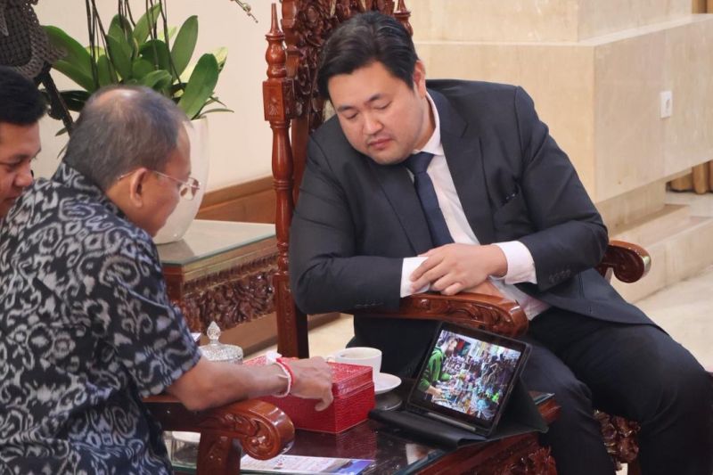 gubernur-bali-bagikan-strategi-kepariwisataan-ke-filipina