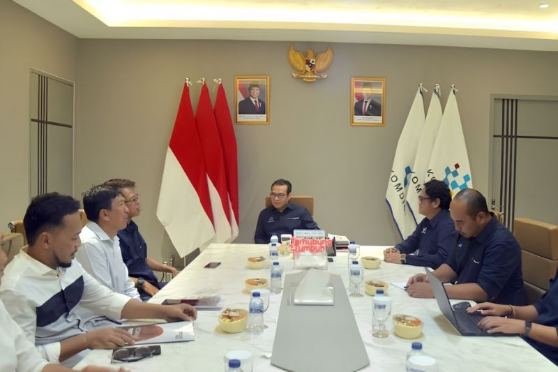 Wamen Nezar: Krisis media jadi ancaman bagi kualitas informasi publik