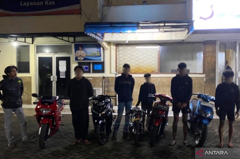 polisi-tangkap-lima-pemuda-diduga-hendak-balap-liar-di-pulogadung