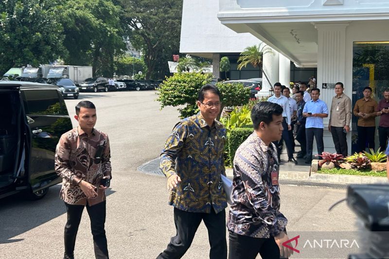 purbaya-bakal-copot-dirjen-bea-cukai-bila-terbukti-terima-suap
