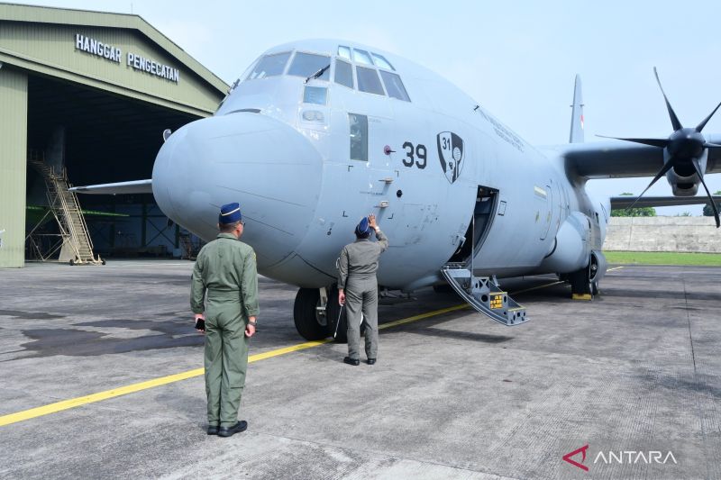 TNI AU lakukan pemeliharaan berkala pesawat Hercules