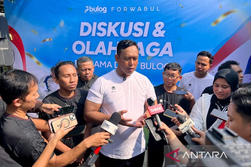 bulog-siapkan-konsep-bantuan-beras-natura-bagi-asn-dan-tni-polri
